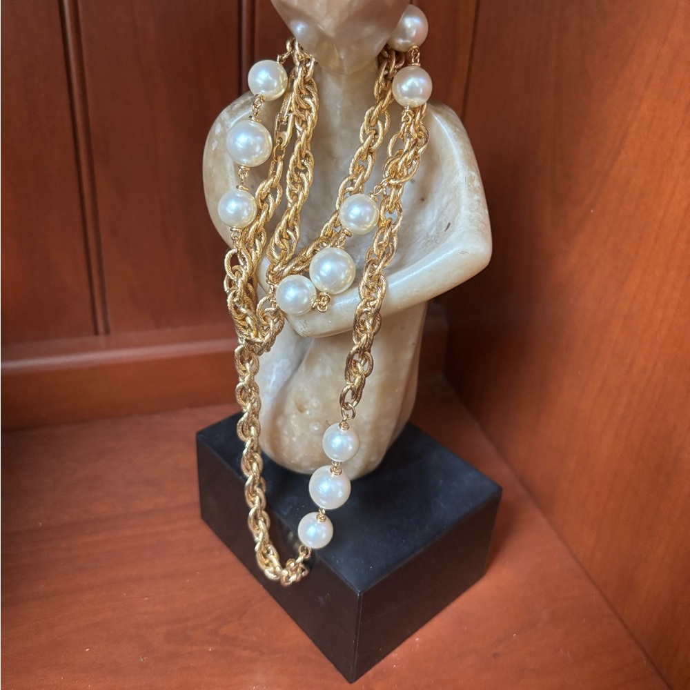 Vtg Napier pearl long elegant necklace